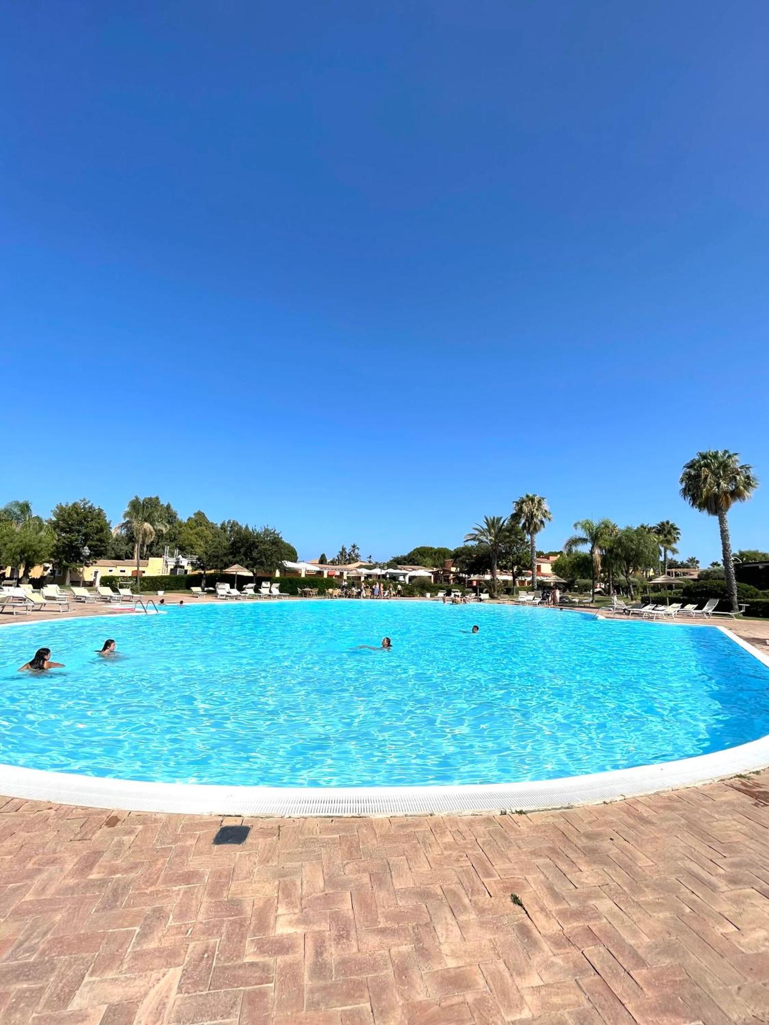 Amarestyle Igv Club Santagiusta Hotel Costa Rei Buitenkant foto